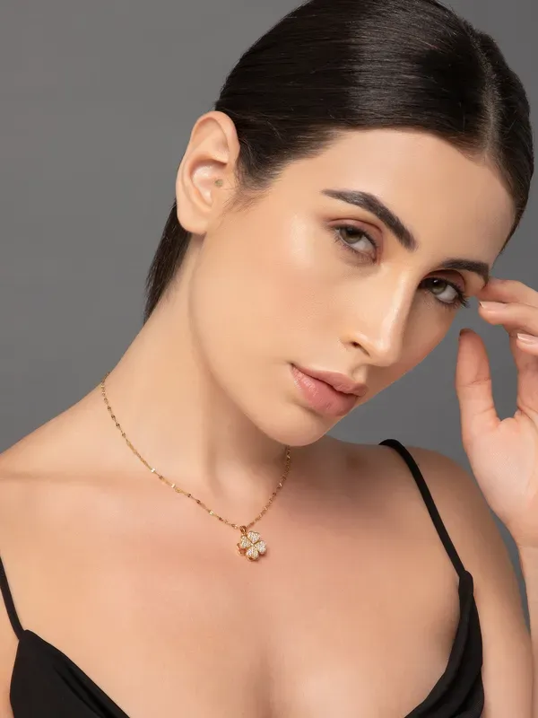 Golden_Stainless_Steel_Adjustable_Necklace_For_Women