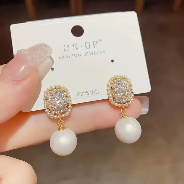 Purple_Pearl_Gold-Plated_Drop_Stud_Earrings_For_Women