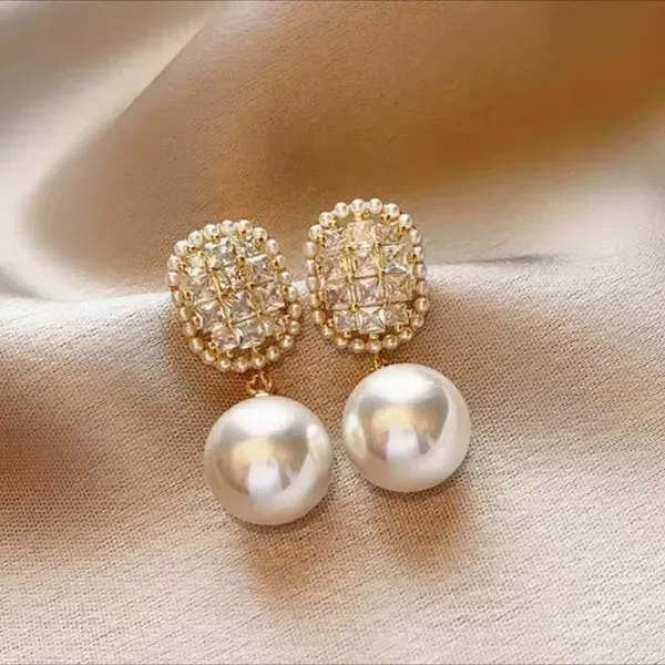 Purple_Pearl_Gold-Plated_Drop_Stud_Earrings_For_Women