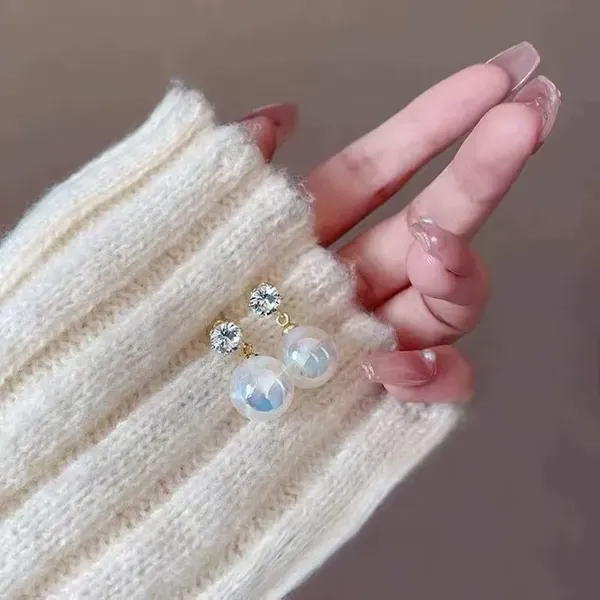 Crystal_Cubic_Zirconia_Pearl_Drop_Stud_Earrings_For_Women