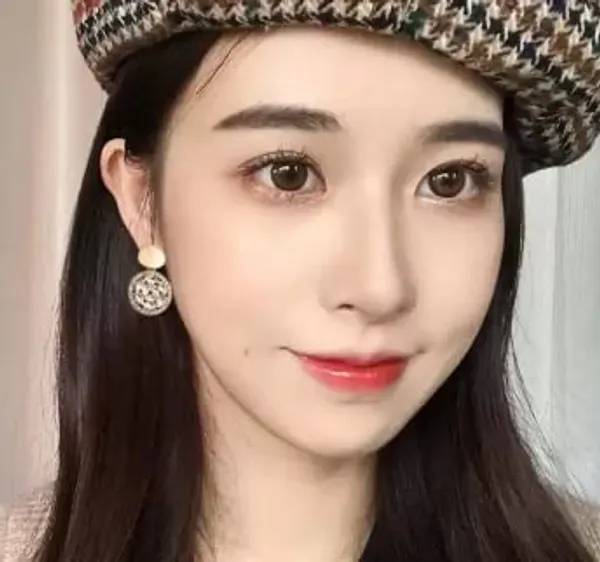 Golden_Stainless_Steel_Earrings_For_Women