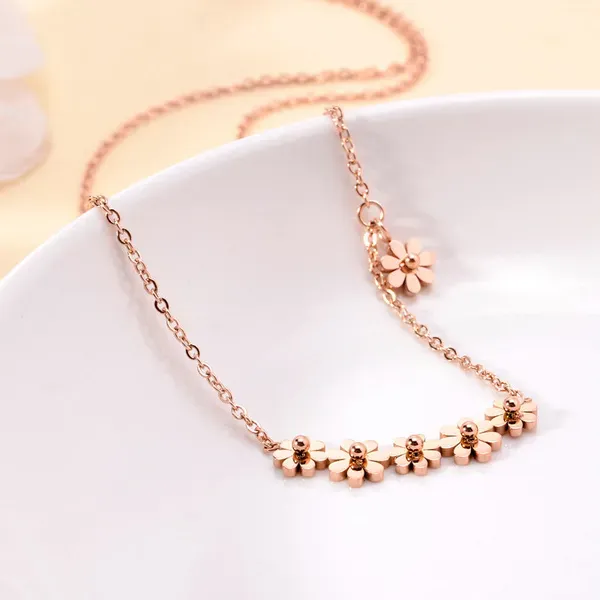 Rose_Gold_Stainless_Steel_Necklace_For_Women