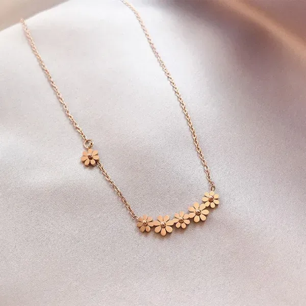 Rose_Gold_Stainless_Steel_Necklace_For_Women