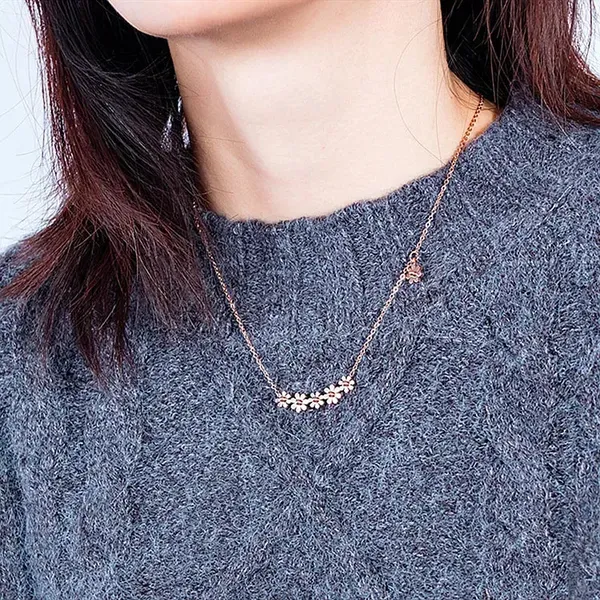 Rose_Gold_Stainless_Steel_Necklace_For_Women