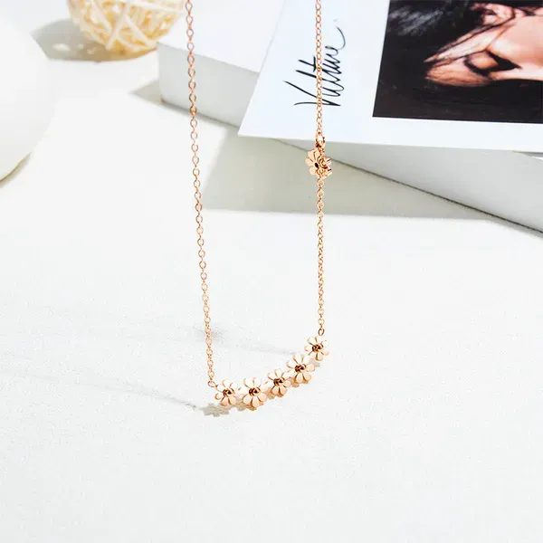 Rose_Gold_Stainless_Steel_Necklace_For_Women
