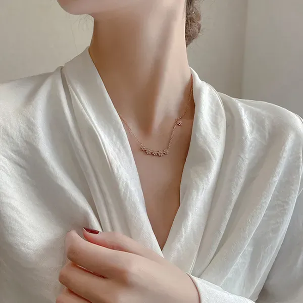 Rose_Gold_Stainless_Steel_Necklace_For_Women