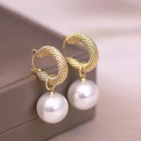 Golden_Stainless_Steel_Stud_Earrings_For_Women