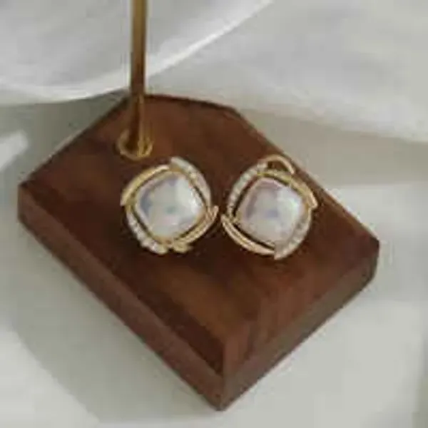Opalescent_Stone_Gold_Tone_Square_Stud_Earrings_For_Women