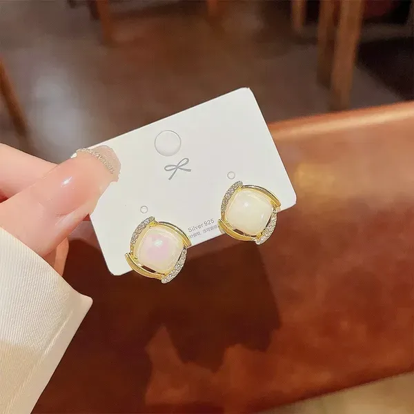 Opalescent_Stone_Gold_Tone_Square_Stud_Earrings_For_Women