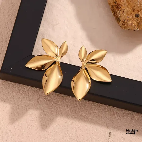 Gold_Pearl_Crystal_Floral_Leaf_Stud_Earrings_For_Women