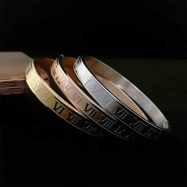 Golden_Stainless_Steel_Adjustable_Bracelet_For_Women