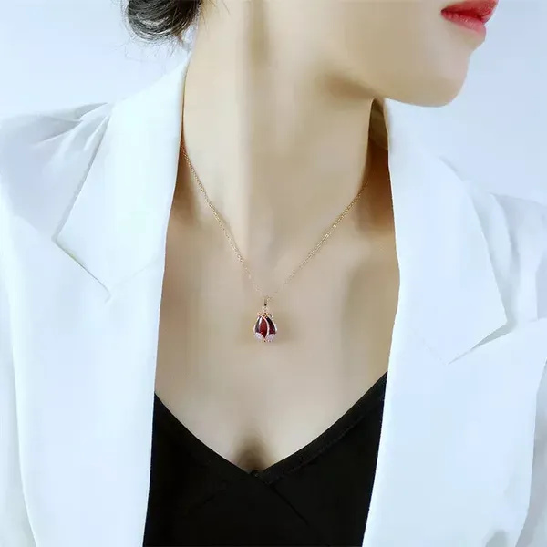 Gold_Stainless_Steel_Necklace_For_Women