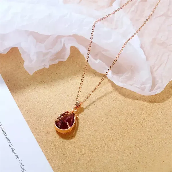 Gold_Stainless_Steel_Necklace_For_Women