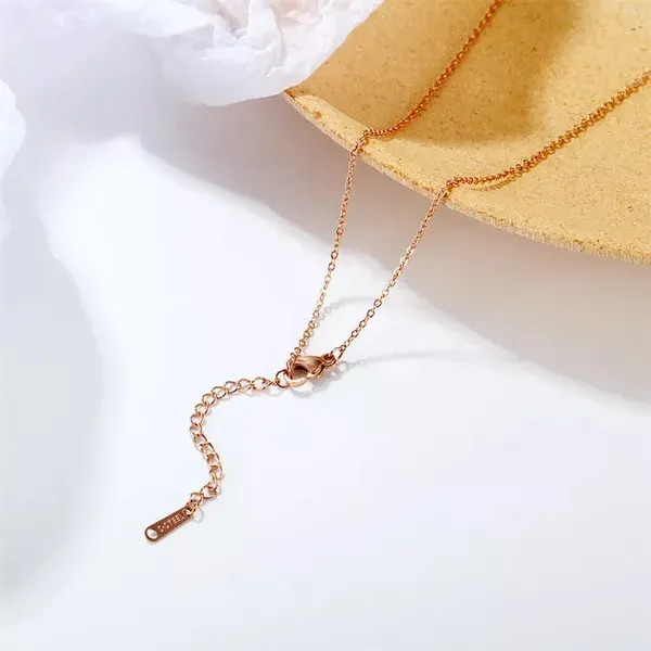Gold_Stainless_Steel_Necklace_For_Women