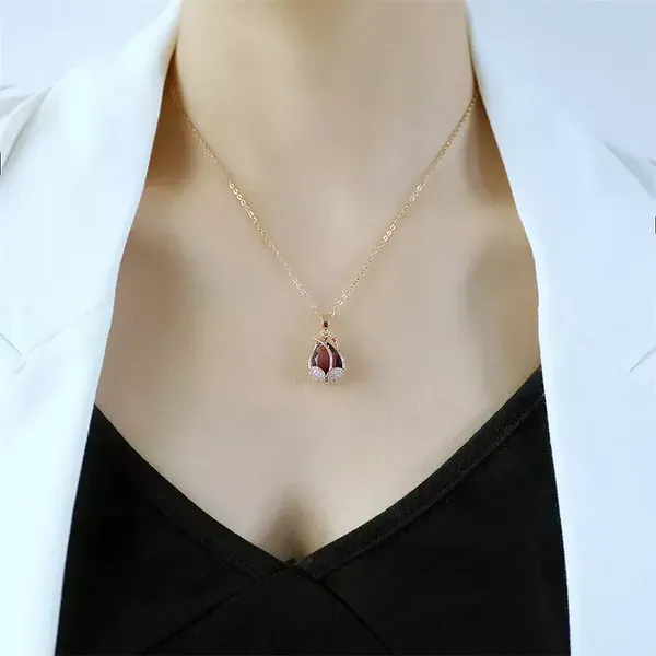 Gold_Stainless_Steel_Necklace_For_Women