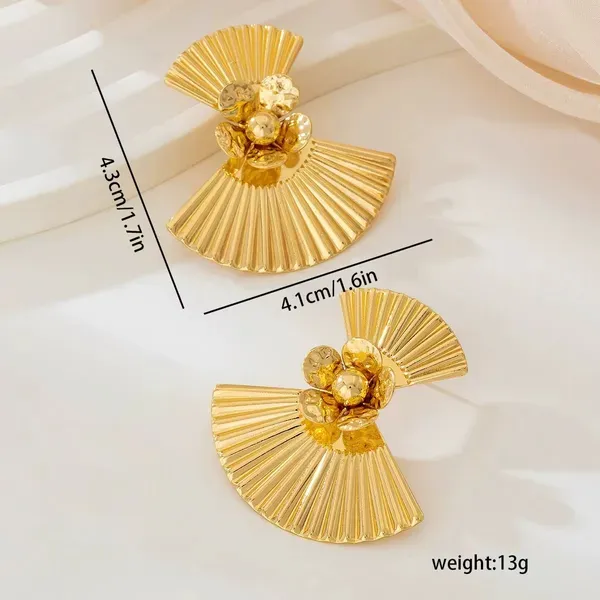 Gold_Plated_Metal_Fan_Shaped_Stud_Earrings_For_Women