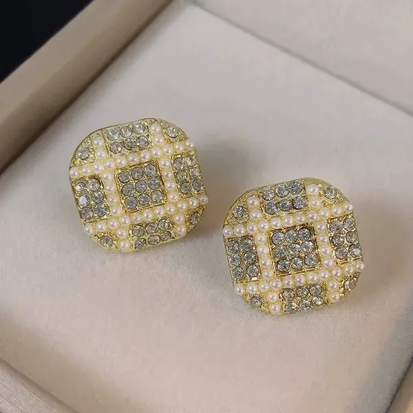 Gold_Crystal_Pearl_Geometric_Lattice_Stud_Earrings_For_Women