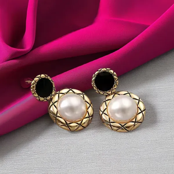 Black_Enamel_Gold_Tone_Quilted_Round_Stud_Drop_Earrings_For_Women