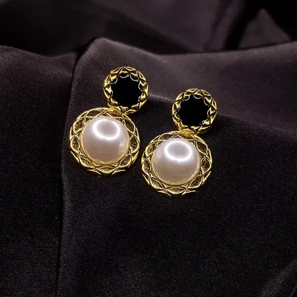 Black_Enamel_Gold_Tone_Quilted_Round_Stud_Drop_Earrings_For_Women