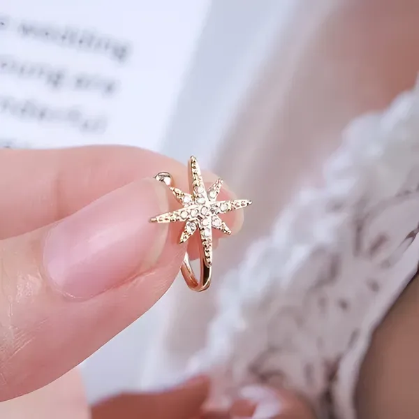 Gold_Metal_Non-Piercing_Compass_Style_Nose_Pin_For_Women