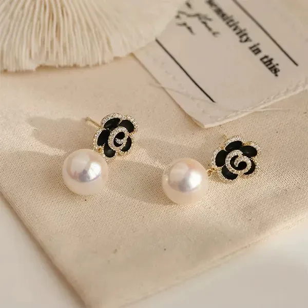 Black_Gold_Plated_Metal_Camellia_Crystal_Stud_Drop_Earrings_For_Women