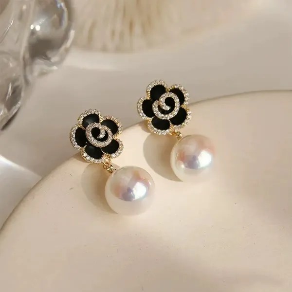 Black_Gold_Plated_Metal_Camellia_Crystal_Stud_Drop_Earrings_For_Women