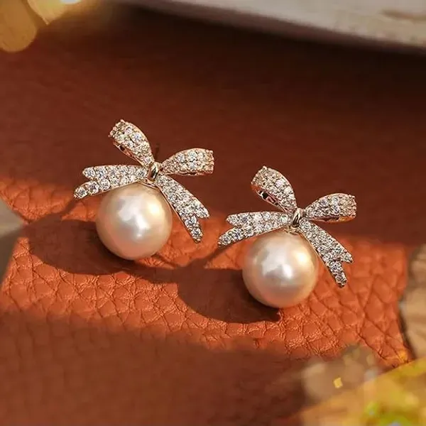 Crystal_Pearl_Bow_Stud_Earrings_For_Women