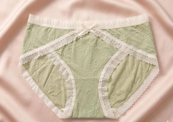 Green_Cotton_Scallop_Trim_Brief_Panty_For_Women