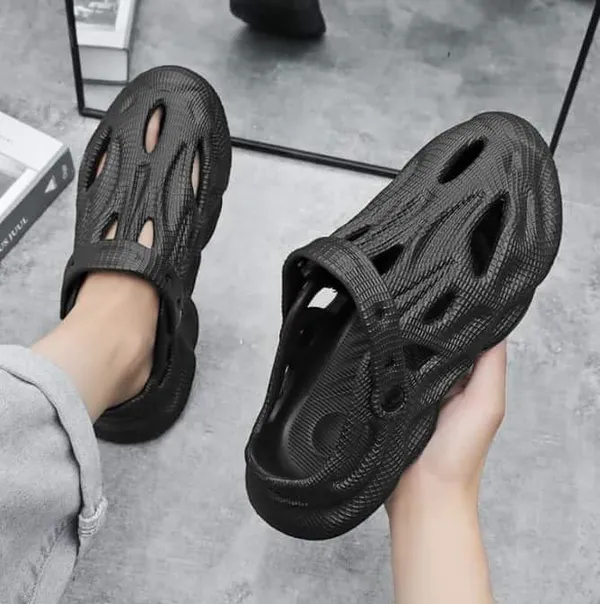 Men_Classic_Clogs_With_Adjustable_Back_Strap