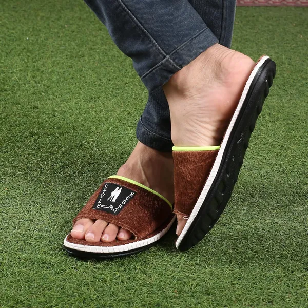 Brown_Fur_Slides_For_Men