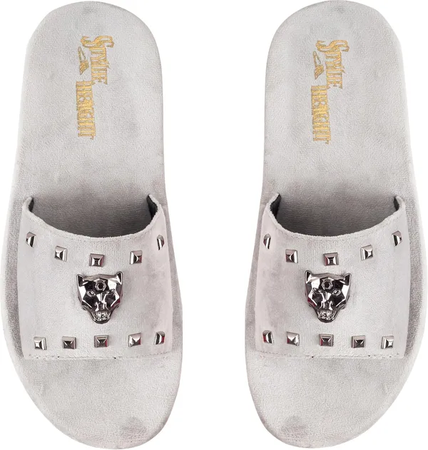 Men_Velvet_Studded_Slippers