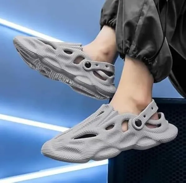 Men_S_Casual_Clogs_With_Adjustable_Back_Strap