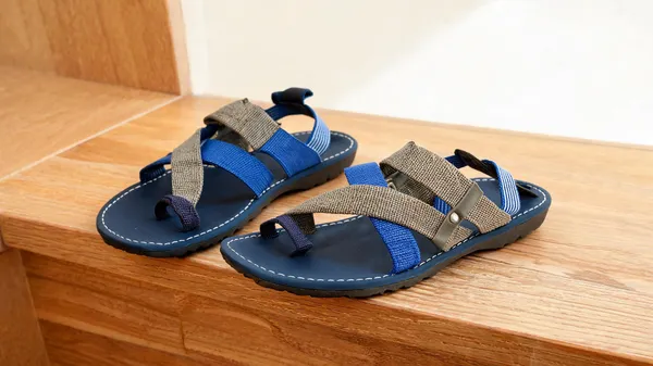 Grey_And_Blue_Synthetic_Leather_Flip_Flops_For_Men