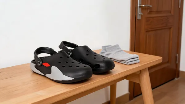 Black_Eva_Clogs_For_Men