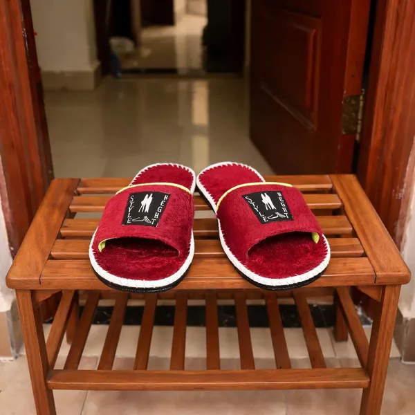 Red_Fur_Slides_For_Men