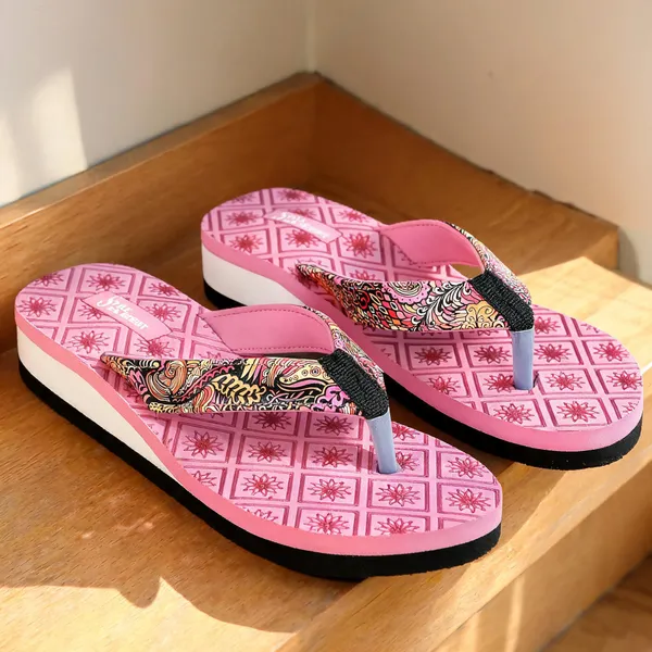 Pink_Rubber_Slippers_For_Women