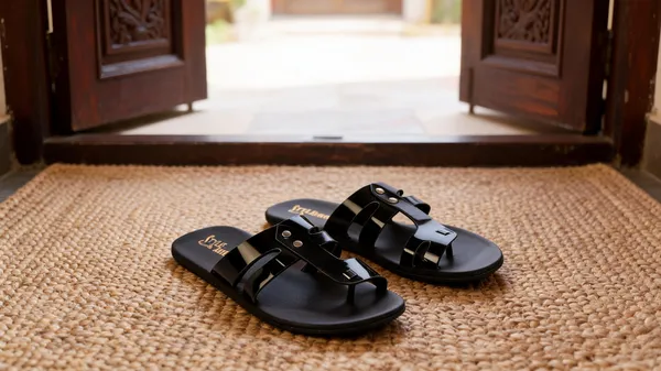 Black_Eva_Slides_For_Men