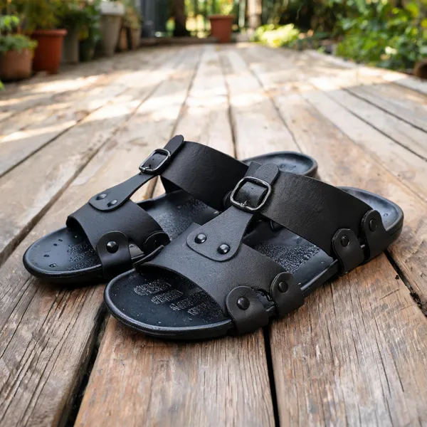 Black_Synthetic_Leather_Sandals_For_Men