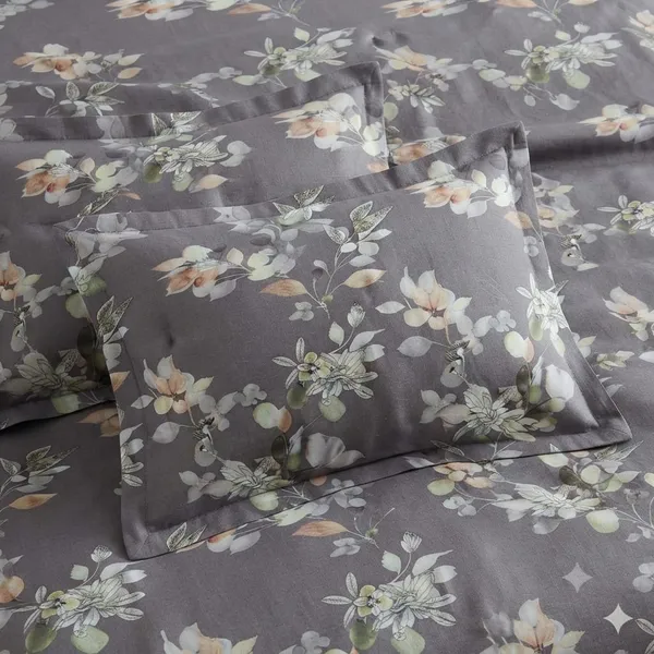 Antonia_Floral_Print_Bedsheet