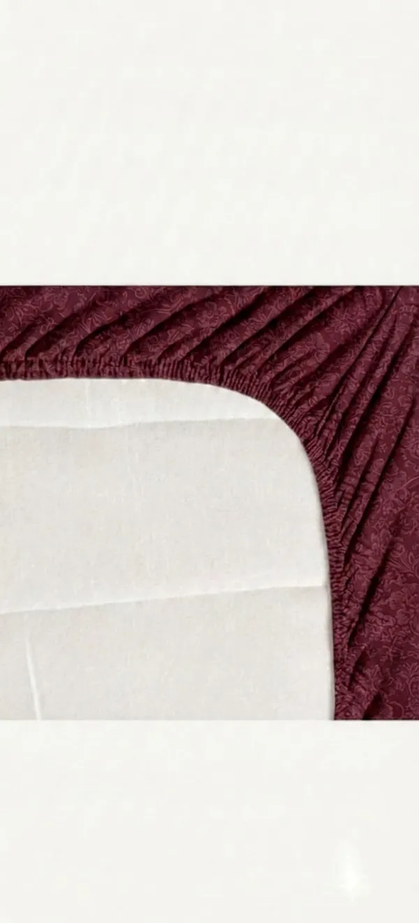 Maroon_Floral_Pattern_Fitted_Bedsheet_Set