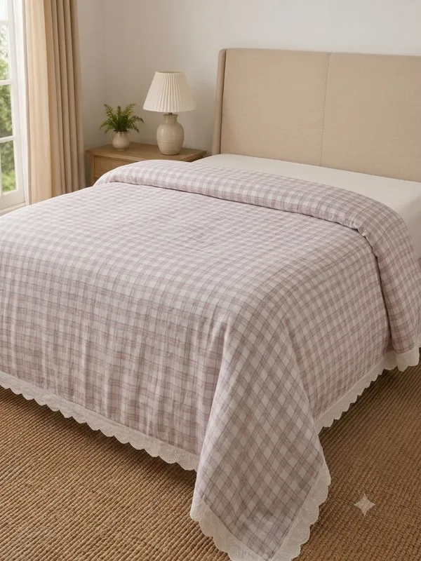 Checkered_Scalloped_Edge_Bedspread_Bedsheet