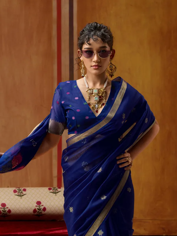 Blue_Printed_Saree_For_Women