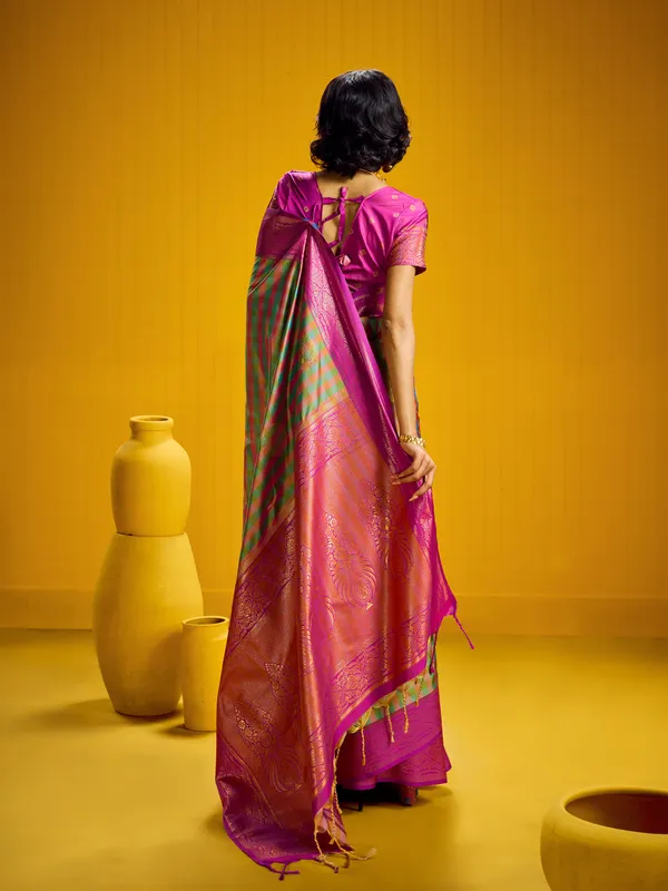 Magenta_Multicolor_Woven_Saree_Set_for_Women