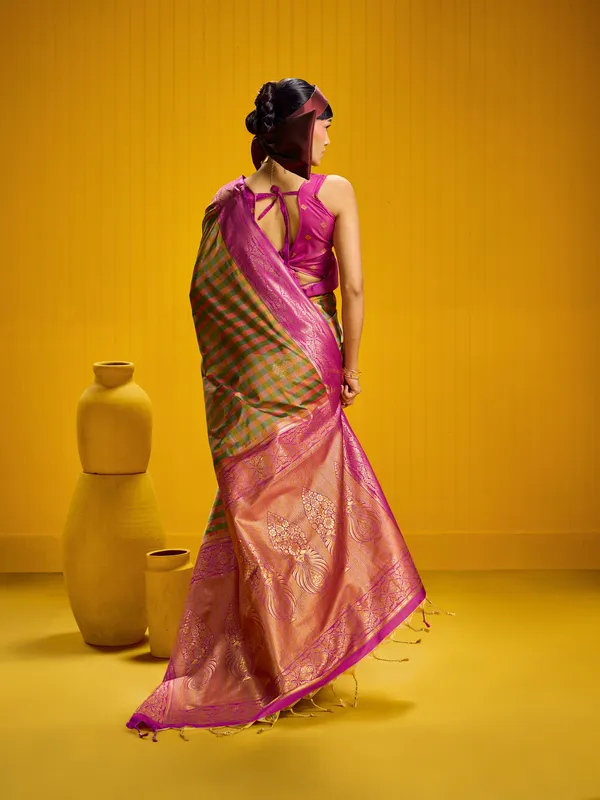 Pink_Woven_Striped_Saree_for_Women