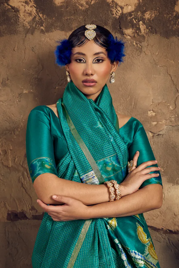 Teal_Woven_Saree_And_Blouse_Set_for_Women