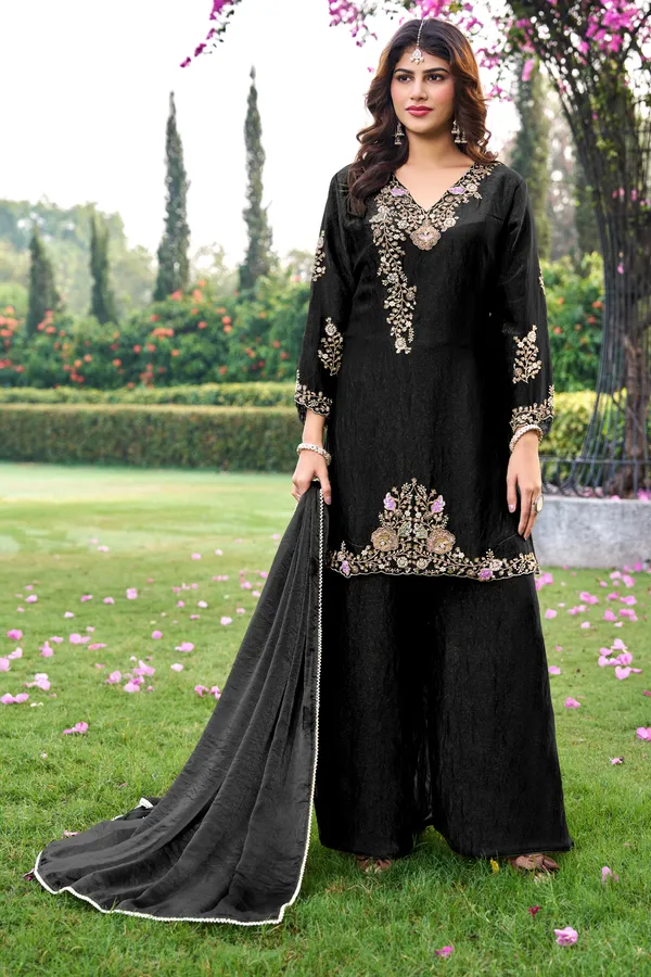 Black_Embroidered_Kurta_Set_for_Women