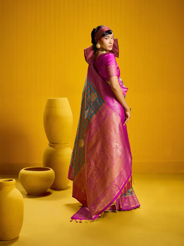 Multicolor_Checked_Saree_for_Women