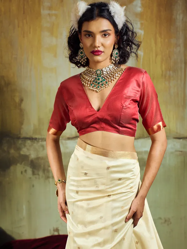 Red_Satin_V_Neck_Saree_Blouse_for_Women