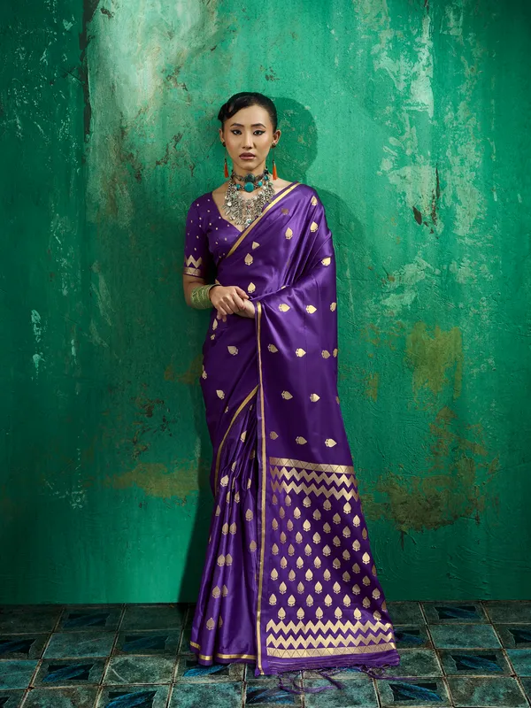 Purple_Printed_Saree_With_Blouse_for_Women