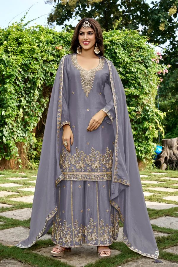 Lavender_Embroidered_Ethnic_Suit_Set_for_Women